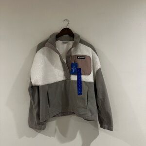 Columbia Grey, White & Taupe Sherpa Pullover Sweater